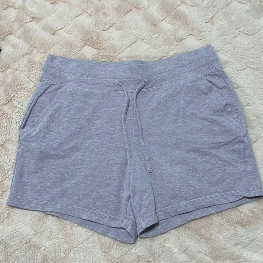 Thin jogger short size small